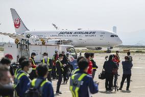 1st batch of Moderna COVID-19 vaccine arrives in Japan