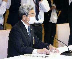 Japan PM Suga meets with medical association chief