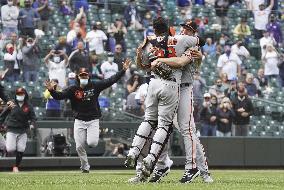 Baseball: Orioles vs. Mariners