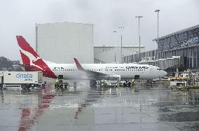Australia regulator plans to reject Qantas-Japan Airlines deal