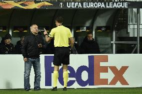 PETR RADA, trener, ROBERT SCHORGENHOFER, rozhodci, sudi, gesto