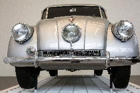 Tatra 87