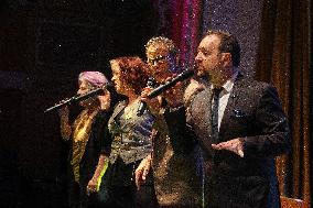 The Manhattan Transfer, Cheryl Bentyne, Janis Siegel, Alan Paul, Trist Curless