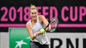 Alison Riske