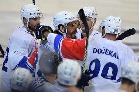 Hockey players of Kometa Brno
