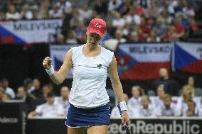 Alison Riske