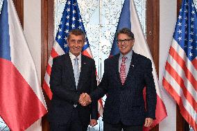 Andrej Babis, Rick Perry