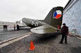 Douglas DC-3 military airliner called Dakota