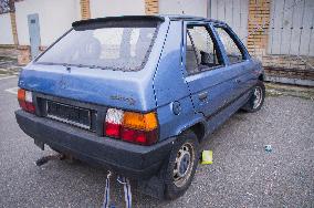 Skoda Favorit, modernized facelift 1993, wreckage, cracked, broken windscreen