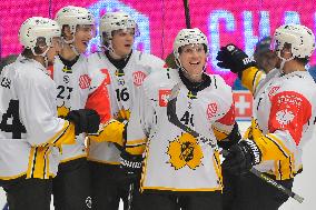 Skelleftea players celebrate goal