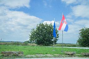 Dubosevica/Udvar border crossing, Croatia - Hungary, HR-HUN, EU, European flag
