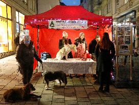 protest happening Selling of Christmas dogs