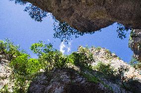 Hotova National Park, Lengarica River Canyon