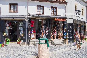 Korce (Korca) town center, souvenir shop