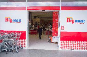 Korce (Korca) town, Big market Albanian supermarket chain, shopping trolley