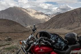 Mountain road, motorcycle, Himalayas, Ladakh, Kashmir, India