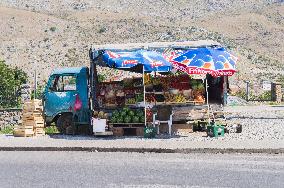 Fruit and vegetables ambulant shop