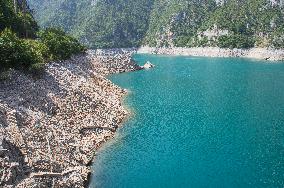 Mratinje Dam, Piva River, Lake Piva (Pivsko jezero)