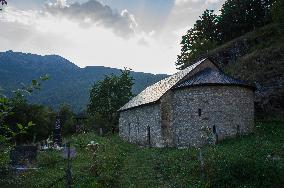 The Monastery of the Holy Trinity in Brezojevice, cemetery