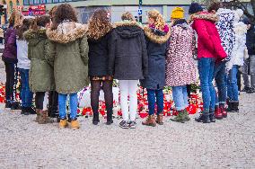 Wenceslas Square, 50th anniversary of Palach's death, Jan Palach and Jan Zajic Memorial, piety, candles