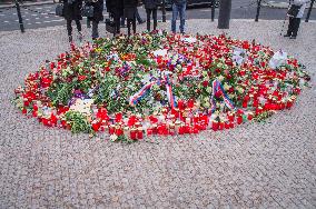 Wenceslas Square, 50th anniversary of Palach's death, Jan Palach and Jan Zajic Memorial, piety, candles