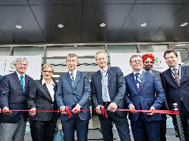 Milan Hovorka, Marta Novakova, Andrej Babis, Christian Strube, Bohdan Wojnar, Gurpratap Boparai,Christian Cahn von Seelen, Volkswagen Group India Technology Center