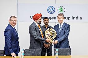 Andrej Babis, Bohdan Wojnar, Gurpratap Boparai, Volkswagen Group India Technology Center