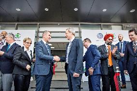 Milan Hovorka, Marta Novakova, Andrej Babis, Christian Strube, Bohdan Wojnar, Gurpratap Boparai,Christian Cahn von Seelen, Volkswagen Group India Technology Center