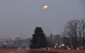 Moon, total lunar eclipse