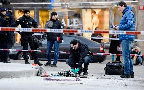 Wenceslas Square in Prague, man set himself on fire, police, scene, investigation