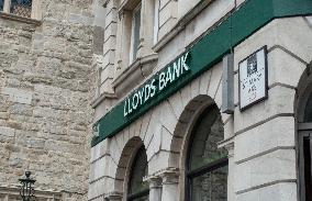 Lloyd's bank
