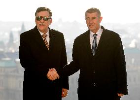 Fayiz al-Saraj, Andrej Babis