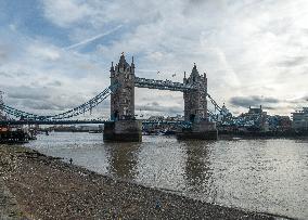 Tower Bridge, HMS Belfast (C35), London, River Thames