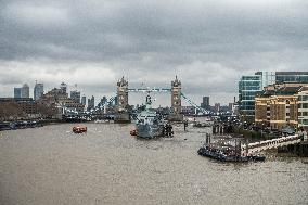 Tower Bridge, HMS Belfast (C35), London, River Thames