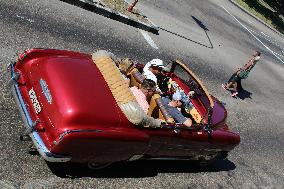 Life style in Havana, old car, veteran