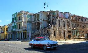 Life style in Havana, old car, veteran