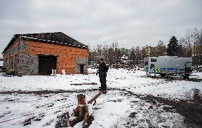 Experts begin dealing with dangerous Polish waste in North Moravia