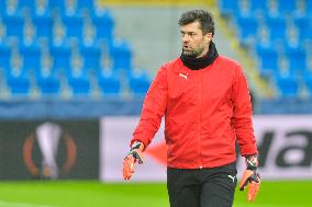 Matus Kozacik, training