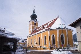 Catholic Parish Church of Saint Agathius, Schladming, winter, snow