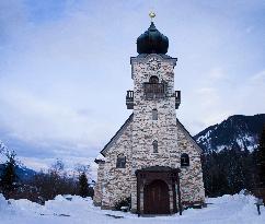 the Holy Rosary church, winter, snow, Stein an der Enns