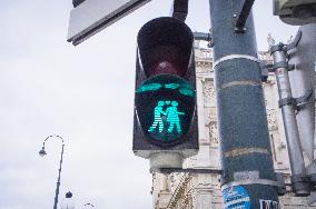 traffic green light man and woman, pair, couple,  Ampelmaennchen