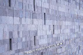Museum of Modern Art, Museumsquartier (MQ), Museumsplatz, Mumok, Museum moderner Kunst Stiftung Ludwig Wien
