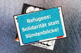 Refugees: Solidaritat statt Sundenbocke!,  sticker