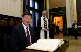 Lobsang Sangay, Zdenek Hrib