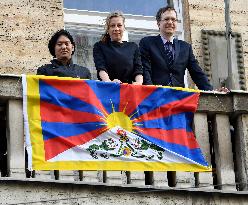 Tibetan flag, Tibetan Uprising Day