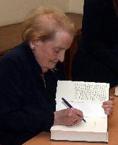 MADELEINE ALBRIGHTOVA