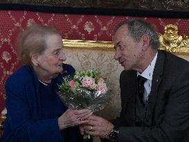 Jaroslav Kubera, Madeleine Albright