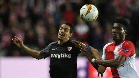 Pablo Sarabia Garcia, Simon Deli