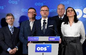 Petr Fiala, Milos Vystrcil, Zbynek Stanjura, Evzen Tosenovsky, Alexandra Udzenija