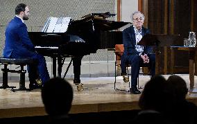 Alfred Brendel